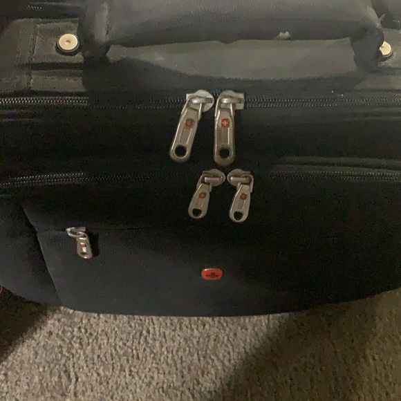 Swiss gear laptop bag - Picture 2 of 4